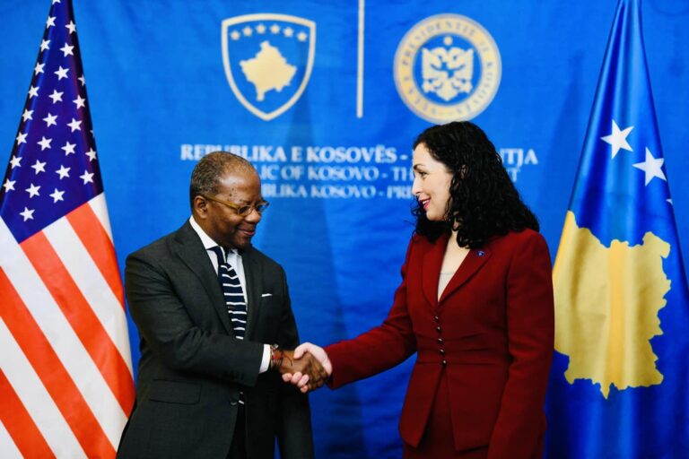 Presidentja: Mbështetja e palëkundur e Shteteve të Bashkuara ka qenë thelbësore për sukseset e Kosovës në fushën e sundimit të ligjit