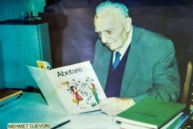 Kujtime dhe mendime për mësuesin e mësuesve shqiptarë të Kosovës, elbasanasin Mehmet Gjevori…!