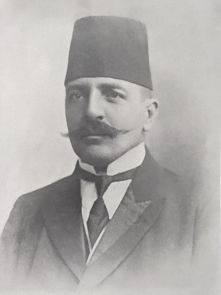 1920 / Kongresi shqiptar i Shkupit, i kryesuar nga Nexhip Bej Draga, bëri këto kërkesa ndaj qeverisë së mbretërisë jugosllave
