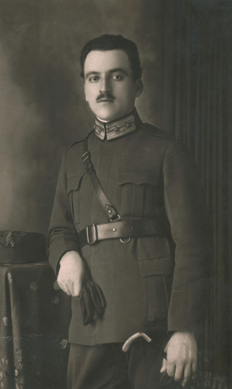 Il Piccolo di Trieste (1925) / Intervista me Ceno bej Kryeziun, Ministrin e Jashtëm të Shqipërisë, mbi situatën e brendshme të vendit të tij