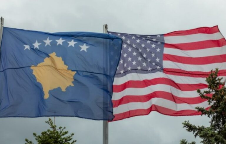 Euractiv: Ambasada e SHBA-së shpreh keqardhje pas bojkotit të zgjedhjeve