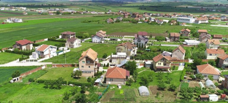 Fshtrat e Kosovës po zbrazen në heshtje dhe “shteti” nuk po e sheh ende këtë tragjedi të madhe