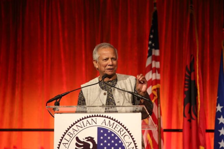 Muhammed Yunus, kreu i qeverisë së përkohshme të Bangladeshit dhe Shqiptarët