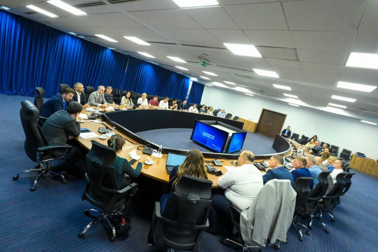 Mbahet takimi konsultues për metodologjinë e Institutit për Krimet e Kryera Gjatë Luftës në Kosovë, për dokumentimin dhe hulumtimin e krimeve të luftës