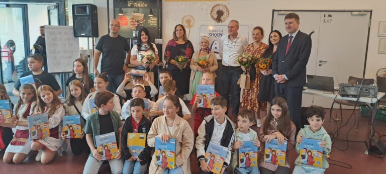 Lajm i gëzueshëm, Shkolla shqipe hap dyert për herë të parë në qytetin Hanau të Gjermanisë 