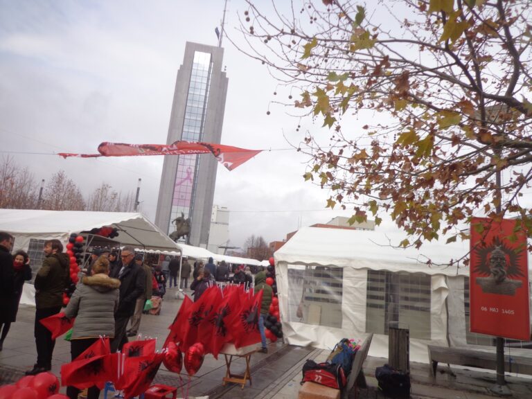 Kosova tradicionalisht feston Pavarësinë e Shqipërisë