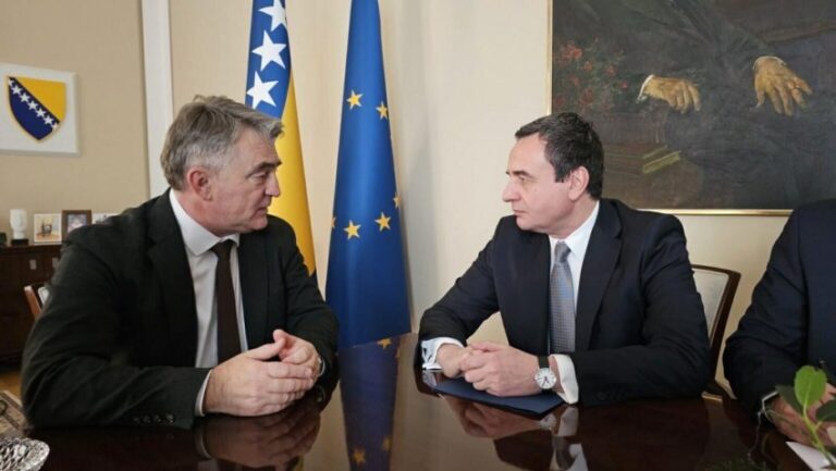 Kryeministri Kurti u mirëprit në Sarajevë nga Kryetari i Presidencës së Bosnjës dhe Hercegovinës, Bećirović dhe anëtari kroat i Presidencës, Komšić