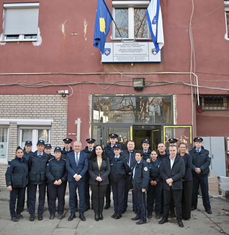 Vizitë e Presidentes Vjosa Osmani në Drejtorinë Rajonale të Policisë në Mitrovicë Veriore