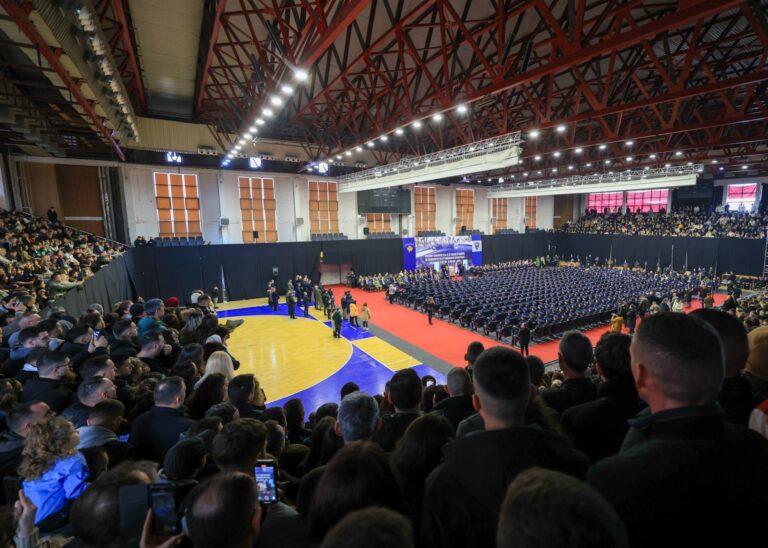 Diplomojnë 462 kadetë të gjeneratës së 61-të të Policisë së Kosovës