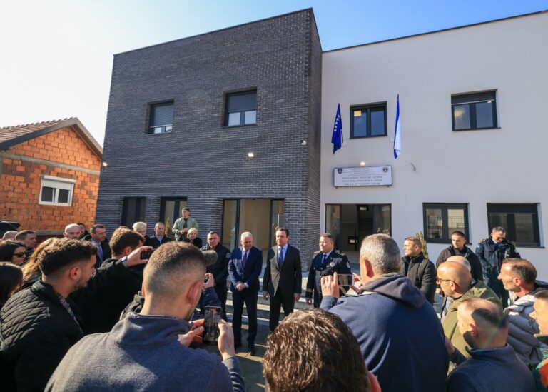 Përurohet nënstacioni policor në Leshak të Leposaviqit