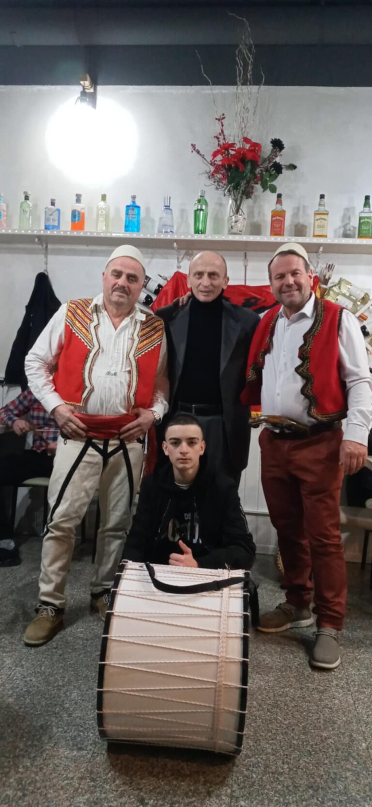 Foto-reportazh nga Italia: Mbrëmje e hareshme festive në Spresiano!