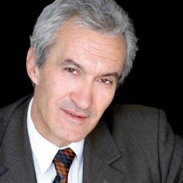 Na mungon Agim Doçi, poeti i festivaleve dhe i këngës shqiptare