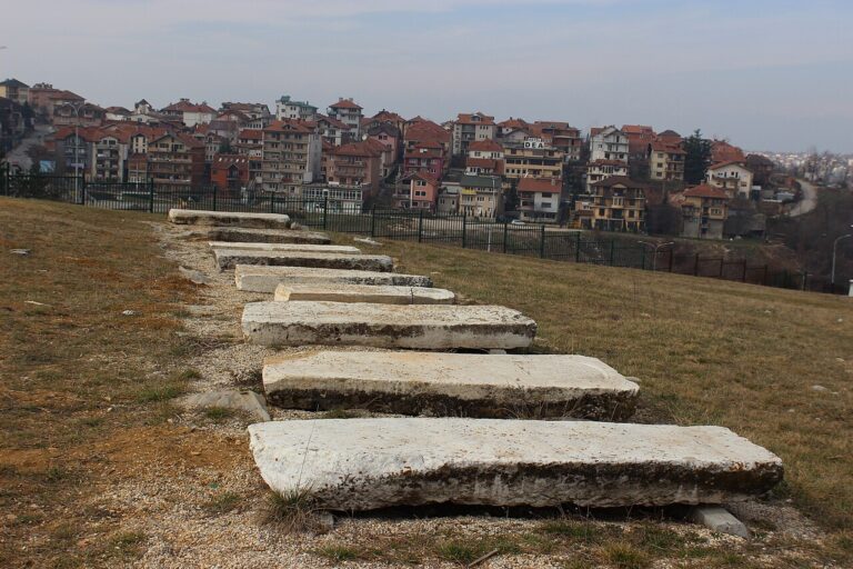 Me mbrojtjen e varrezave hebraike të Prishtinës kujtojmë të kaluarën e lavdishme të kombit tonë