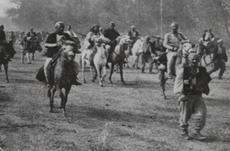 Hyrja e çlirimtarëve shqiptarë në Shkup me 12 gusht 1912, të prirë nga Zef Kol Ndoka dhe Bajram Daklani