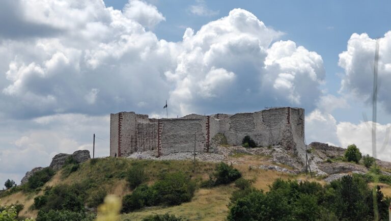 Nga kodrat e Novobrdës (Bardhi i Ri), deri në zemrën e Gjilanit