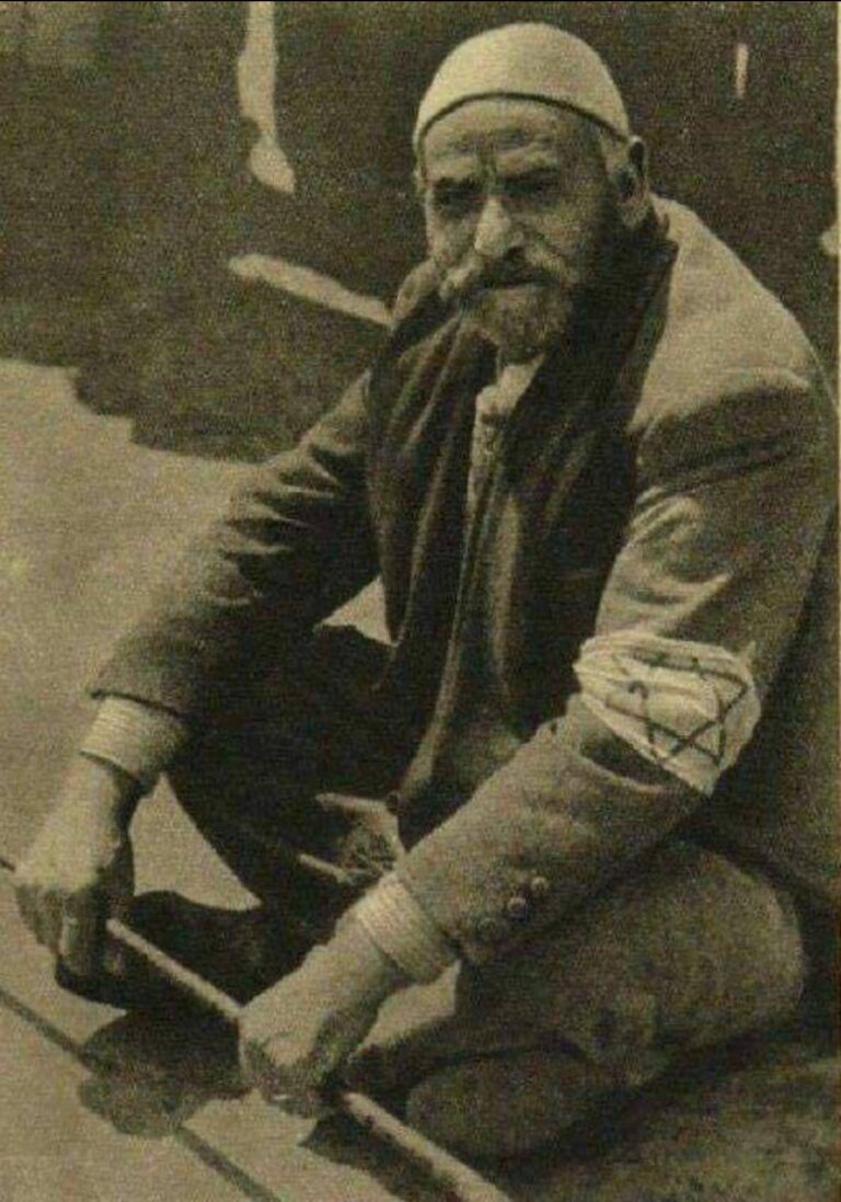 Për një hebre që gjatë Luftës së Dytë Botërore mbante plis të bardhë në kokë