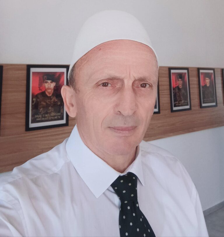 Ore shqiptarë pa plisa të bardhë, qysh po i delni Ramës përballë!
