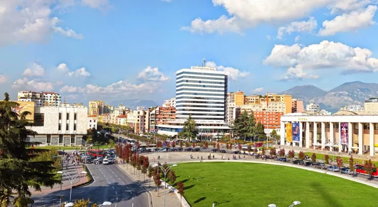 Në Sallën “Balsha” të Tirana Internacional Hotel, Sot në ora 10-të, mbahet Tryeza e Unitetit Shqiptar të Federatës Arbëria