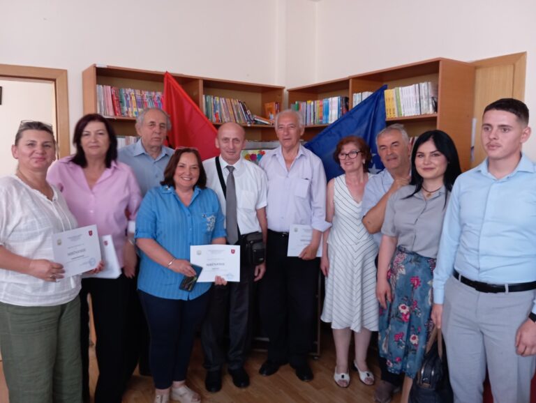 Dita e Çlirimit i bashkoi krijuesit e Pejës