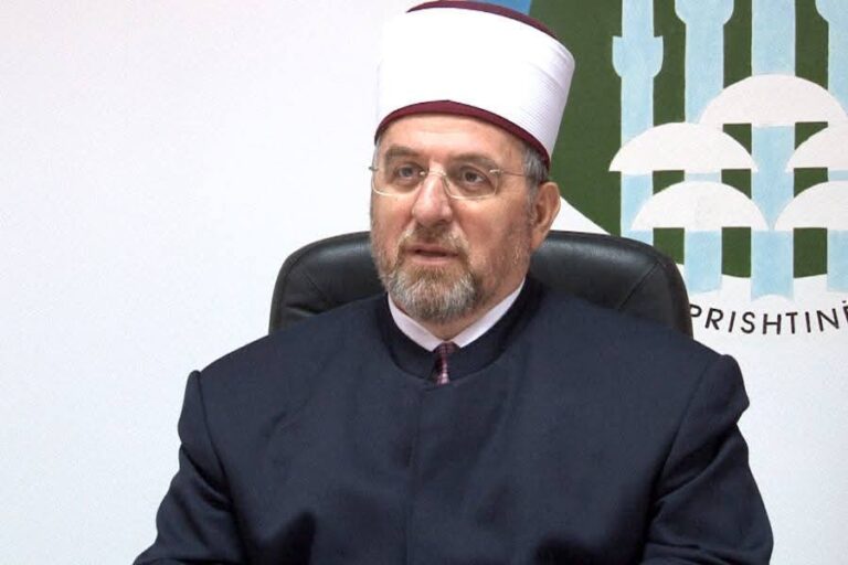 Historiani Belisar Jezerci rrëfen se si Myftiu Naim Tërnava është në “Rrugë të Allahut” turkomadh-neoosmanist e rusomadh!