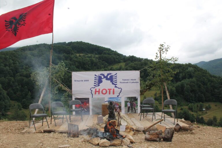 Takimet e Hotit të Kujit dhe Festivali i VII i Lahutës