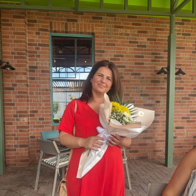 Laura Kajtazi–Hasani: Besimi fitohet me vepra, jo me premtime