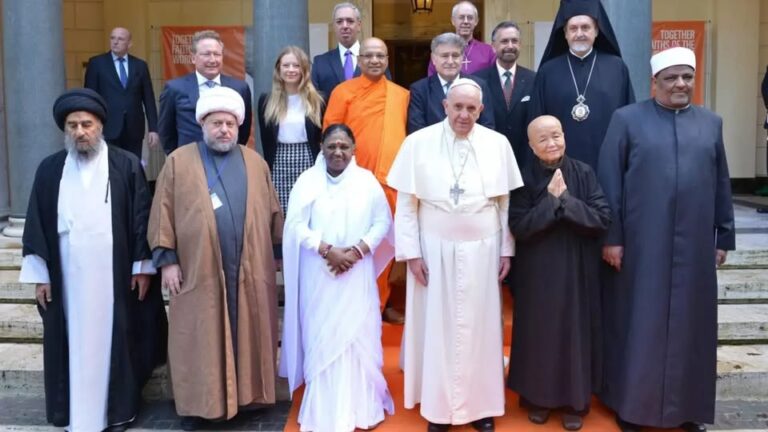 Fetaria e banalizuar dhe mungesa e “ecumenizmit” ndër shqiptarë