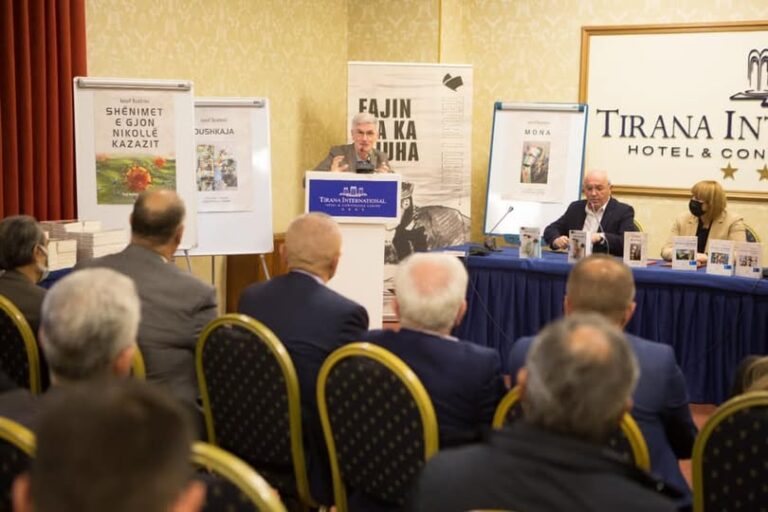 Gjuha bashkon shpirtërisht dhe politikisht