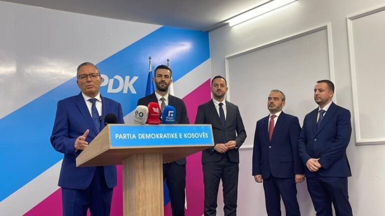 PDK po e rrezikon Kosovën me koaliacioni me islamistët politikë dhe mbeturinat e Listës për Familjen