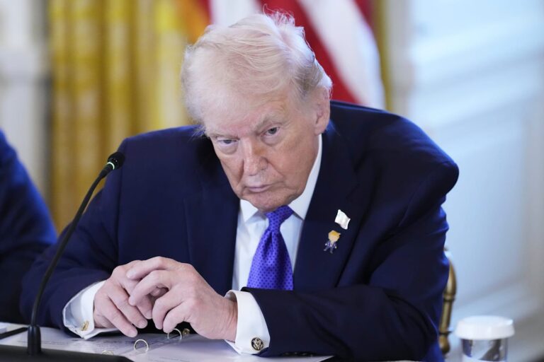 Trump shpreson për marrëveshje me Grønland