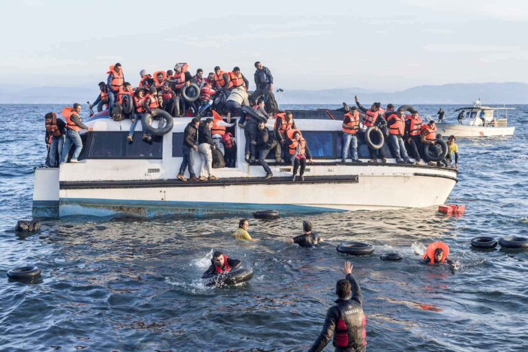Greqia forcon kontrollin: Nëse hyni në mënyrë të paligjshme, nuk mund të kërkoni leje qëndrimi ligjore