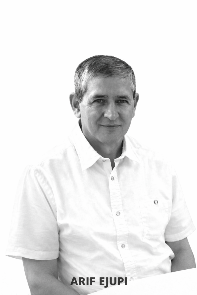 Qetësohuni njëherë, poezi e Arif Ejupit