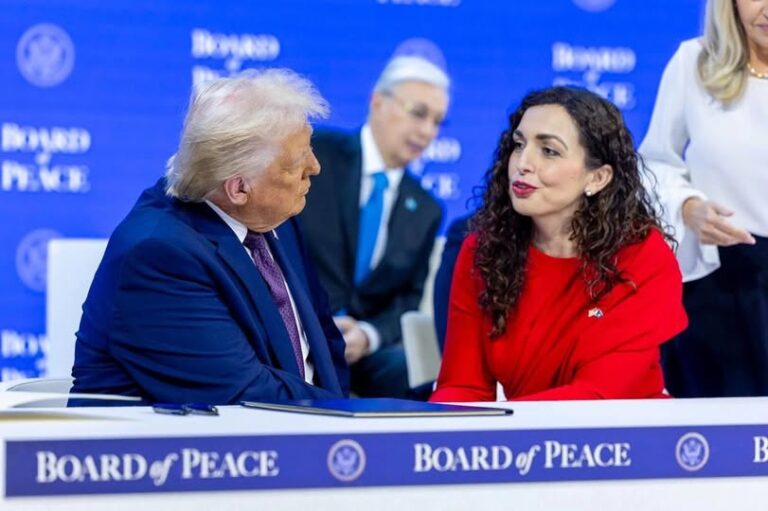 Vjosa nuk është e manipuluar nga askush, kurrsesi nga Baton Haxhiu…!