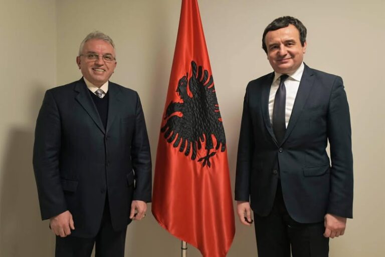 Shkrimtari Dibran Demaku, i çuditur se si shfaqet Kryeministri Kurti “si përkrahës i islamit radikal?!”