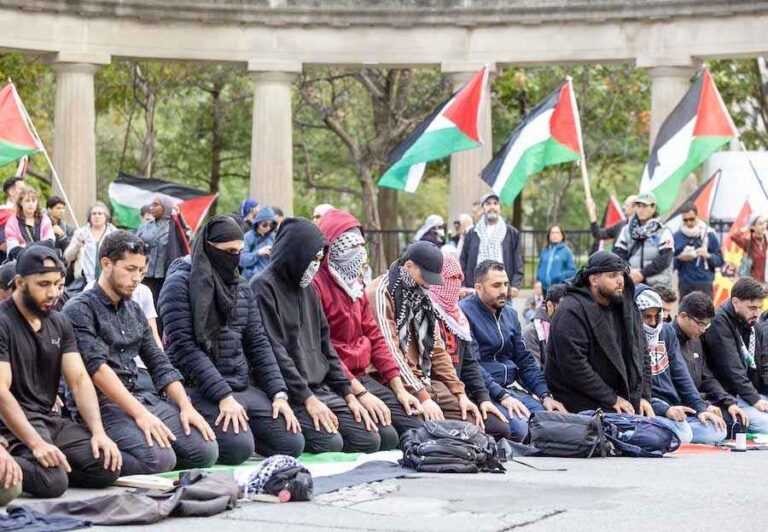 Québec ndalon lutjen myslimane në rrugë pas provokimeve jashtë kishave