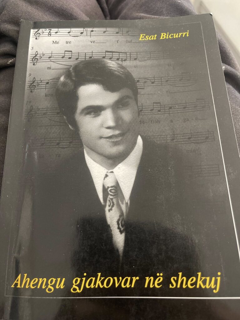 Ilir Canhasi për librin e Esat Bicurrit “Ahengu gjakovar në shekuj”
