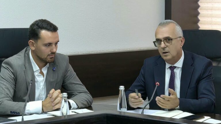 Ministria e Punëve të Brendshme dhe institucionet në varësi të saj do të vazhdojnë të ofrojnë mbështetje të plotë për komunat dhe qytetarët