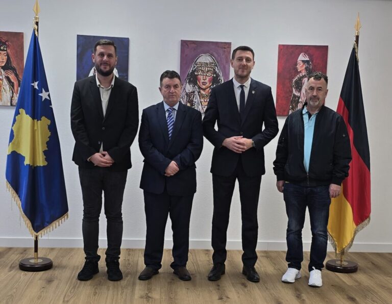 Vizitë në Konsullatën e Republikës së Kosovës në Shtutgard në funksion të ndërkombëtarizimit të së vërtetës historike