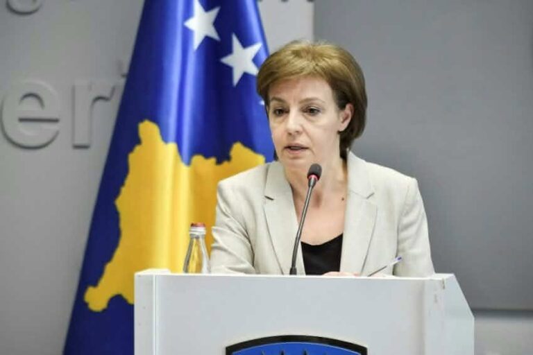 Një kërkesë djallëzore për dorëheqjen e Donika Gërvallës